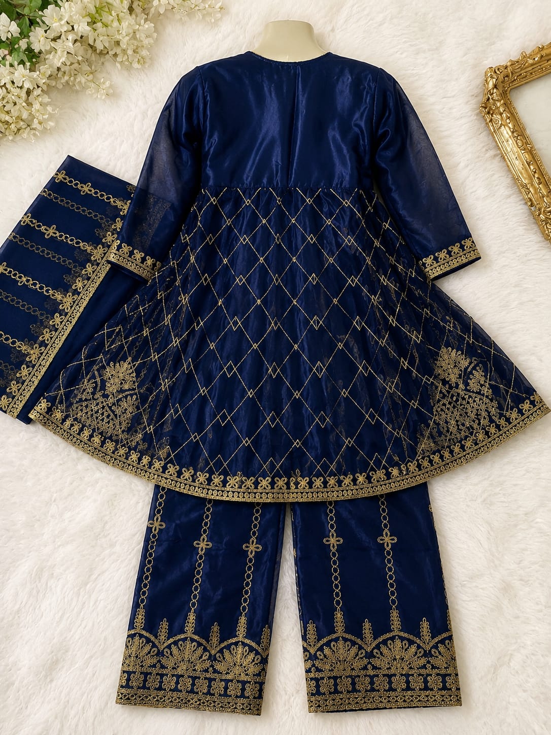 Fast Fabrics Luxury Bridal Collection – Heavy Aari Embroidery & Handwork 3 Piece Suit | FA48