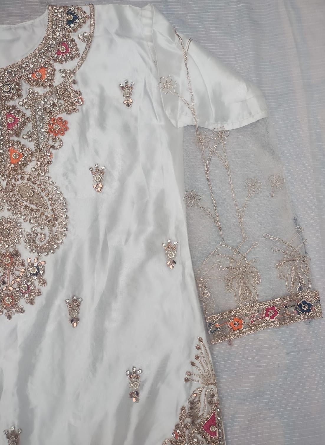 FastFabrics Luxury Bridal Collection – Heavy Aari Embroidery & Handwork 3 Piece Suit | FA50