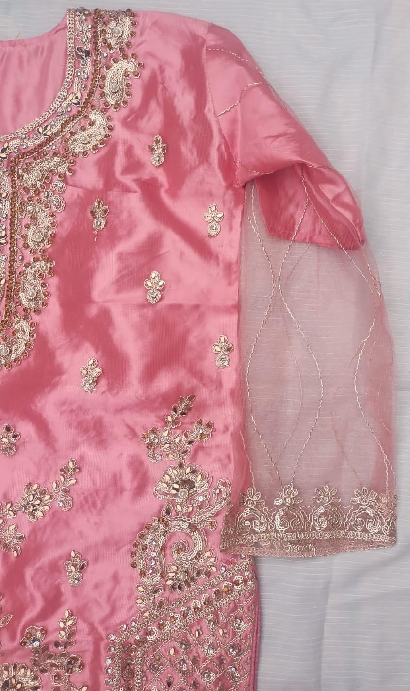 FastFabrics Luxury Bridal Collection – Heavy Aari Embroidery & Handwork 3 Piece Suit | FA52
