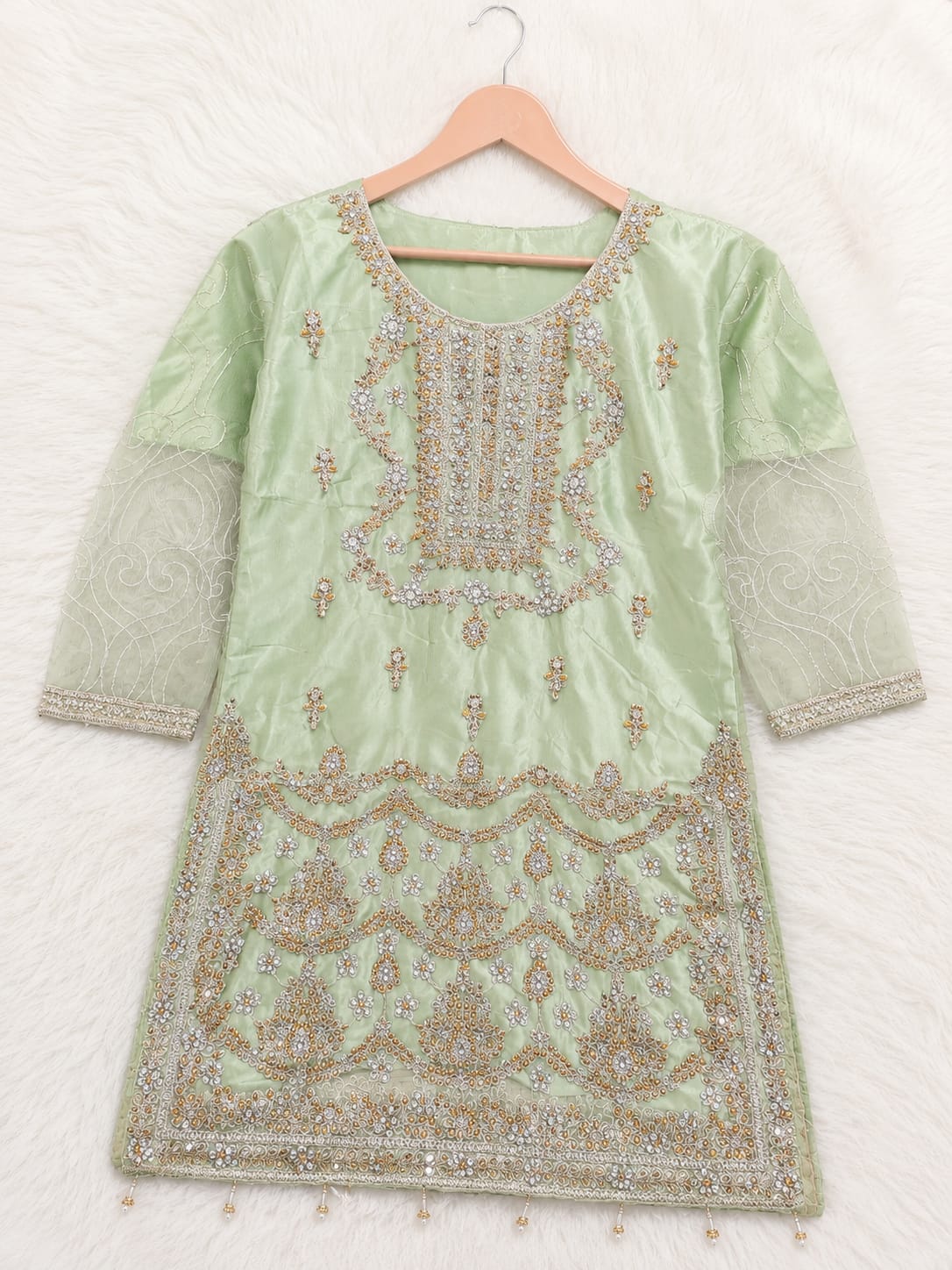 Fast Fabrics Luxury Bridal Collection – Heavy Aari Embroidery & Handwork 3 Piece Suit | FA45